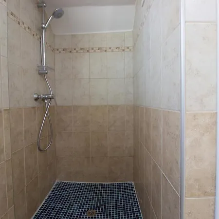 3br Pool House - Walk To Konnos Bay